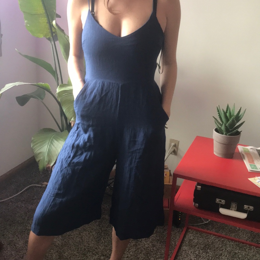 Fun navy romper sz S